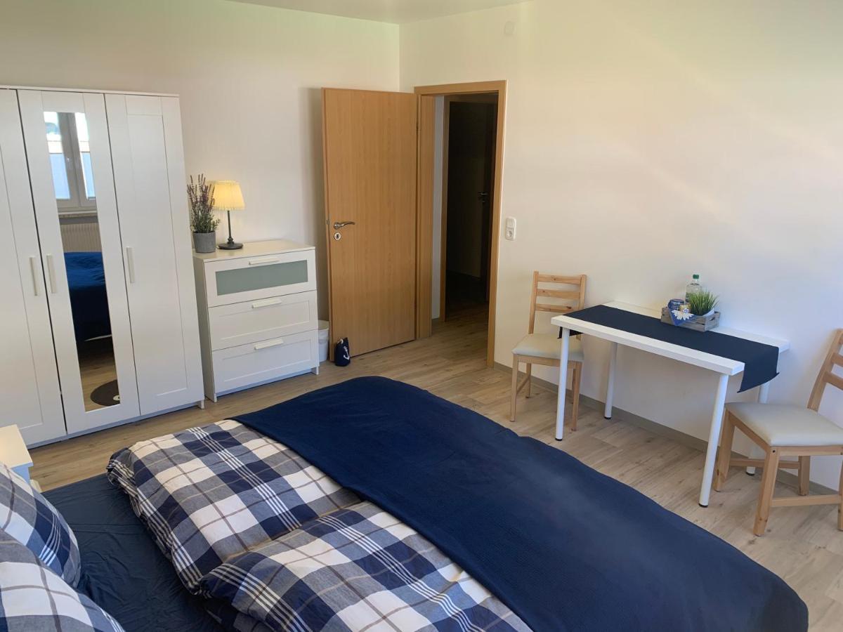 Ferienwohnung Wippsteert - 5 Sterne - Mit Balkon Und Pkw Stellplatz Emden Eksteriør bilde